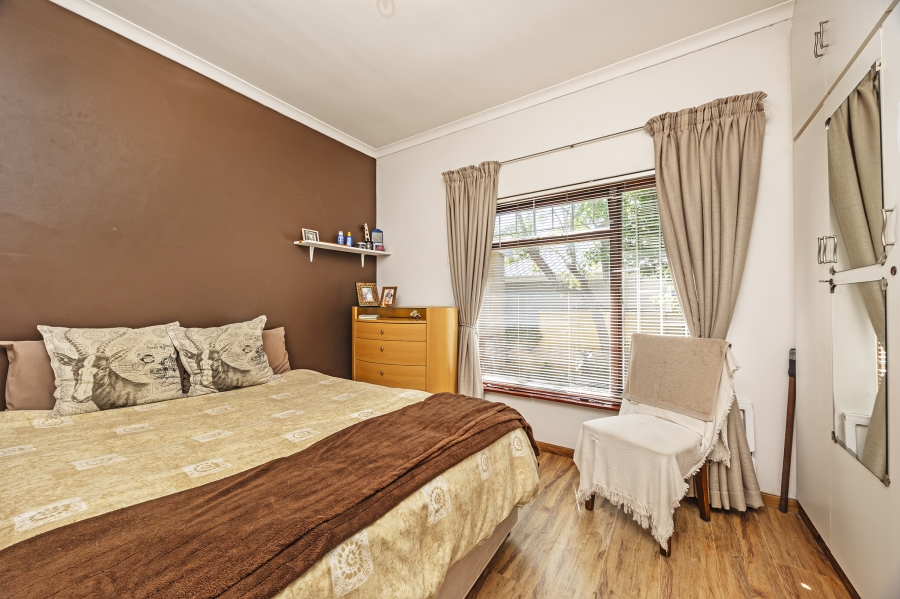 4 Bedroom Property for Sale in Kenridge Western Cape